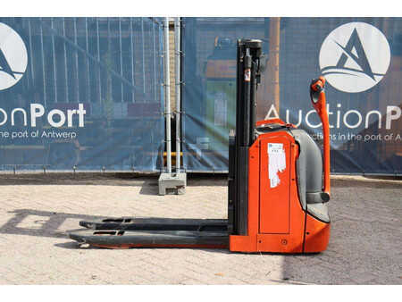 Stacker pedestre 2015  Linde D08 (2)