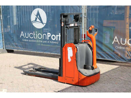 Stacker pedestre 2015  Linde D08 (3)