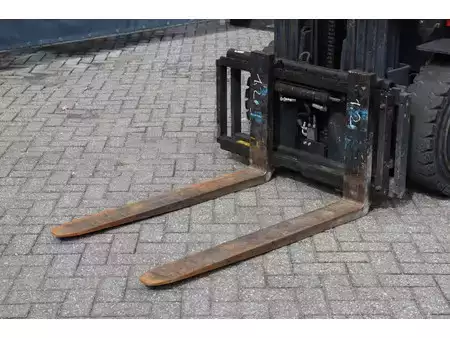 Treibgasstapler 2015  Doosan G30G (10)
