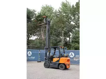 Treibgasstapler 2015  Doosan G30G (38)