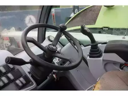 Telescopic forklift rigid 2008  Claas SCORPION (27)