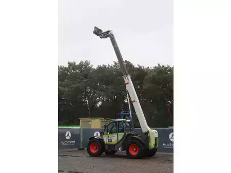 Telescopic forklift rigid 2008  Claas SCORPION (40)