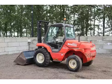 Terénní vysokozdvižný vozík 2000  Manitou MC 30 (3)