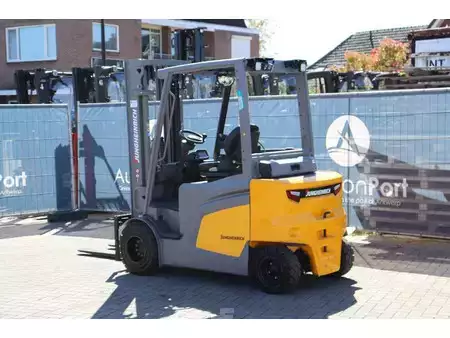 Elektro čtyřkolový VZV 2025  Jungheinrich EFG 435 (4)