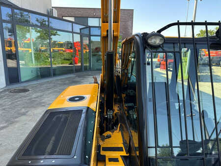 Telescopic forklift rigid 2015  JCB 525-60 (38)