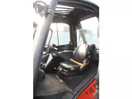 Empilhador diesel 2013  Linde H25D-02 (19)