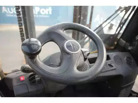 Empilhador diesel 2013  Linde H25D-02 (21)