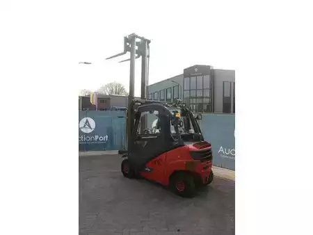 Empilhador diesel 2013  Linde H25D-02 (31)