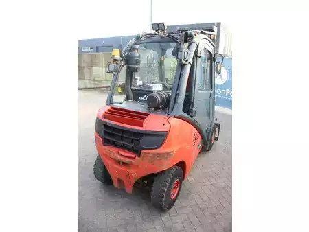 Empilhador diesel 2013  Linde H25D-02 (5)