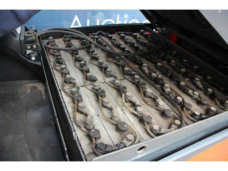 Sähkö - 4 pyör 2016  Linde E30RHL-01/600 (18)