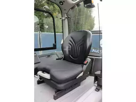Elektrisk- 4 hjul 2017  Still RX 60-40/600 (20)
