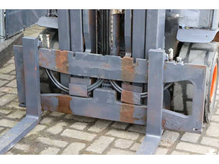 Carrelli elettrici 4 ruote 2012  Linde E25L-01 (10)