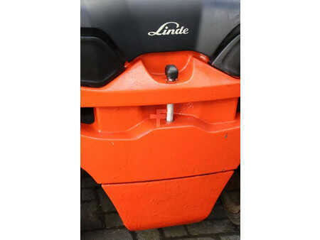 Carrelli elettrici 4 ruote 2012  Linde E25L-01 (15)