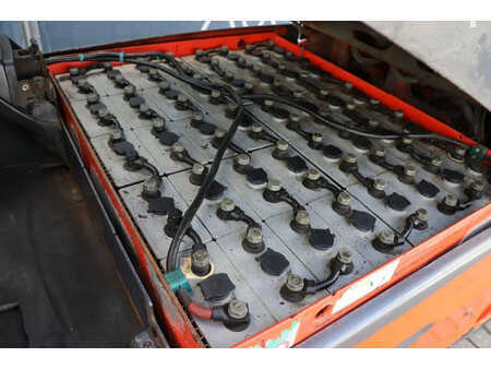 Carrelli elettrici 4 ruote 2012  Linde E25L-01 (16)