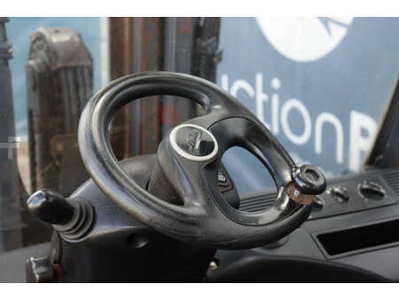 Carrelli elettrici 4 ruote 2012  Linde E25L-01 (21)