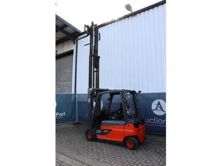 Carrelli elettrici 4 ruote 2012  Linde E25L-01 (32)