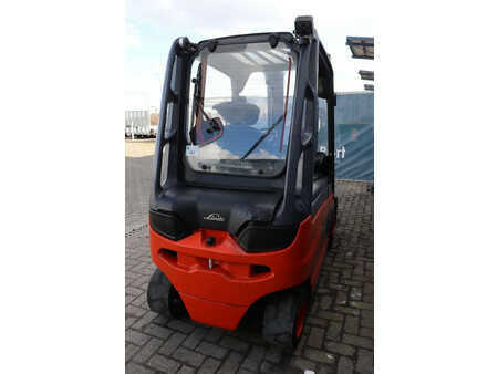 Carrelli elettrici 4 ruote 2012  Linde E25L-01 (5)
