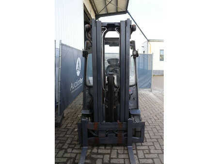 Carrelli elettrici 4 ruote 2012  Linde E25L-01 (7)