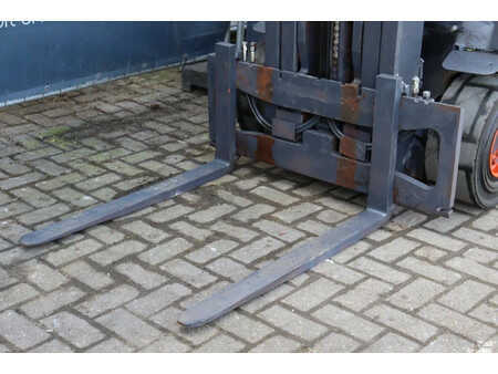 Carrelli elettrici 4 ruote 2012  Linde E25L-01 (9)