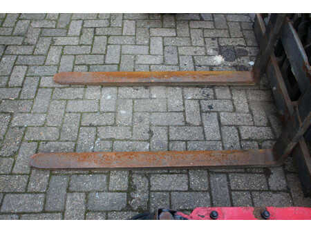 Ajoneuvotrukki 2011  Moffett M4 20.4 (10)