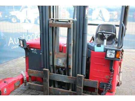 Ajoneuvotrukki 2011  Moffett M4 20.4 (11)