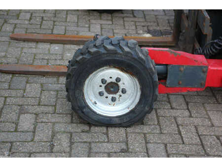 Ajoneuvotrukki 2011  Moffett M4 20.4 (12)