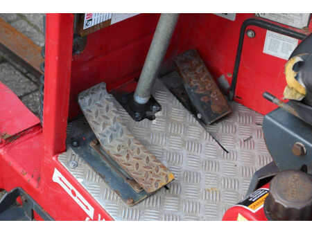 Ajoneuvotrukki 2011  Moffett M4 20.4 (19)