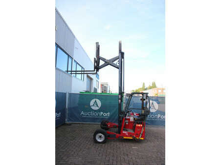 Ajoneuvotrukki 2011  Moffett M4 20.4 (24)