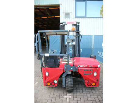 Ajoneuvotrukki 2011  Moffett M4 20.4 (4)