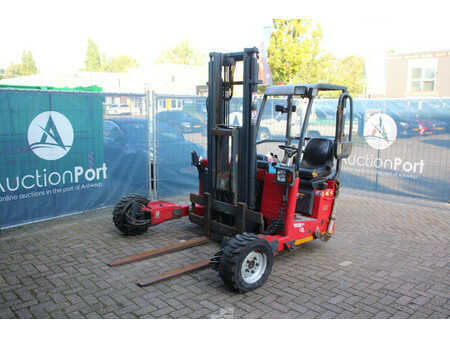 Ajoneuvotrukki 2011  Moffett M4 20.4 (7)