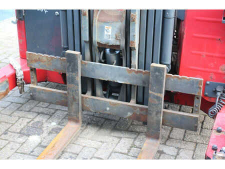 Ajoneuvotrukki 2011  Moffett M4 20.4 (9)