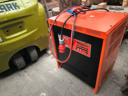 Elektromos 4 kerekű 2015  Clark GTX16 (15)