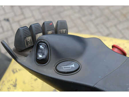 Chariots électriques à 4 roues 2011  Hyster J3.0XN (27)