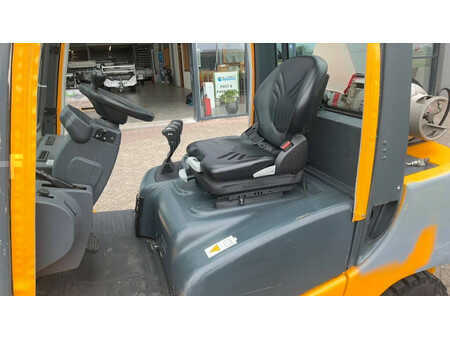 Gasoltruck 2005  Jungheinrich TFG 430 (7)