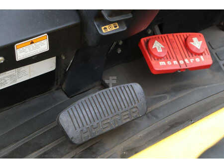 Carrelli elettrici 4 ruote 1996  Hyster J1.60XMT (20)