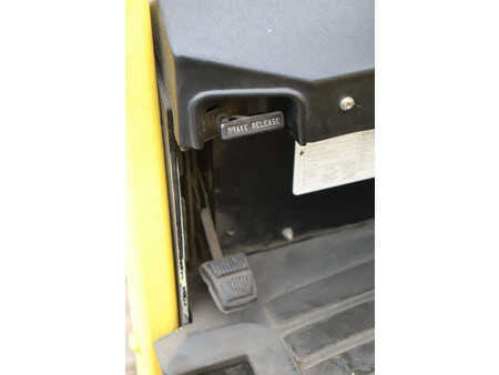 Carrelli elettrici 4 ruote 1996  Hyster J1.60XMT (21)