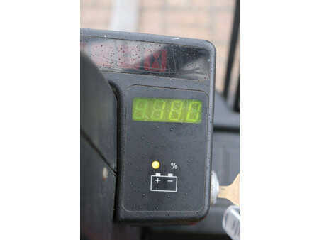 Carrelli elettrici 4 ruote 1996  Hyster J1.60XMT (22)