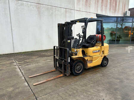 Carretilla elevadora GLP 2000  CAT Lift Trucks GP25K (1)