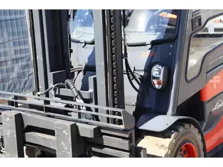 Chariots électriques à 4 roues 2018  Linde E50HL-01/600 (15)