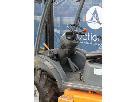 Geländestapler 2007  Ausa C 150 H (23)