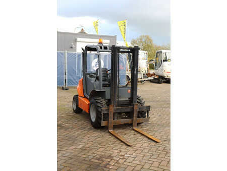 Geländestapler 2007  Ausa C 150 H (7)