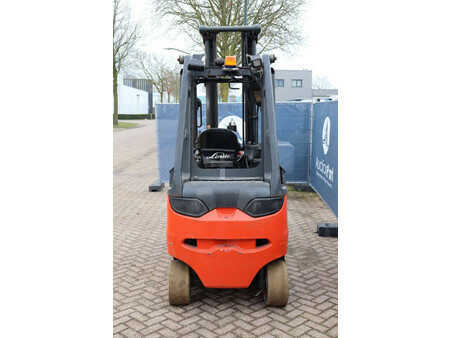 Eléctrica de 4 ruedas 2016  Linde E30HL-01/600 (5)