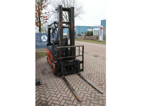 Eléctrica de 4 ruedas 2016  Linde E30HL-01/600 (7)