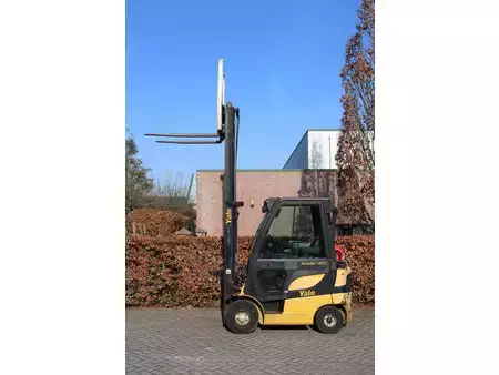 LPG VZV 2014  Yale GLP16VX (32)