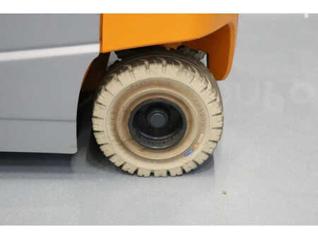 Carrelli elettrici 4 ruote 2023  Still RX60-50 (15)