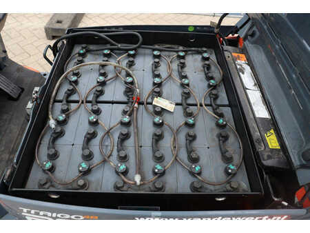 Elektro 4 Rad 2017  Toyota 8FBM20T (32)