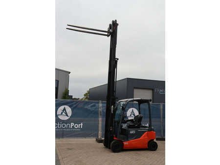 Elektro 4 Rad 2017  Toyota 8FBM20T (34)