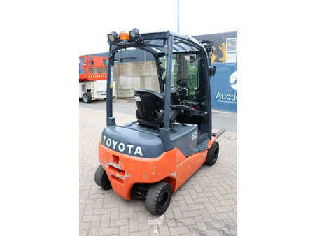 Elektro 4 Rad 2017  Toyota 8FBM20T (6)