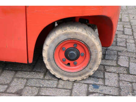 Wózki gazowe 2014  Linde H14T-C1 (16)