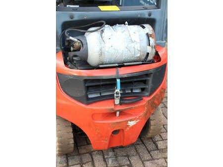 Wózki gazowe 2014  Linde H14T-C1 (17)